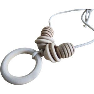 Brand New Boutique Organic Wooden Bamboo Baby Teething Nursing Necklace Helper